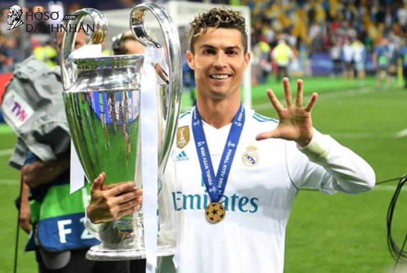 Cristiano Ronaldo: "Cỗ máy" săn thành tích với hơn 760 bàn thắng, hơn 30 danh hiệu