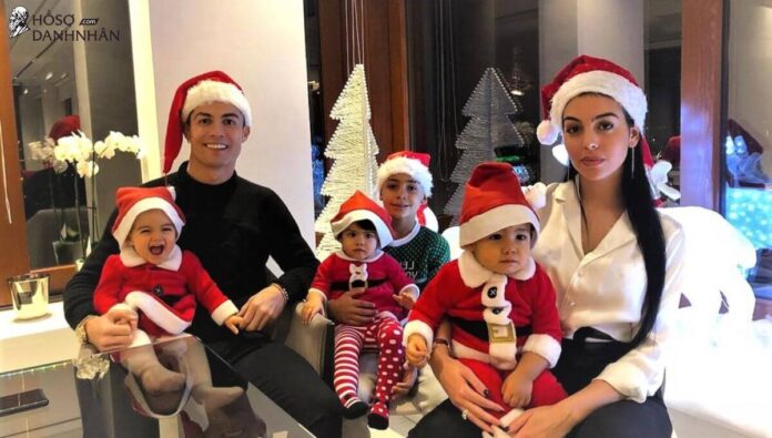 Cristiano Ronaldo và đời sống hôn nhân hạnh phúc: vợ đẹp, con ngoan
