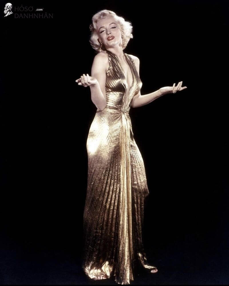 12 khoảnh khắc thời trang không thể bỏ qua của Marilyn Monroe