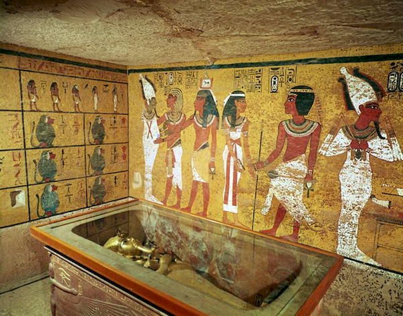 Hé lộ câu chuyện bí ẩn về việc tìm kiếm quan tài vàng khối của pharaoh Tutankhamen