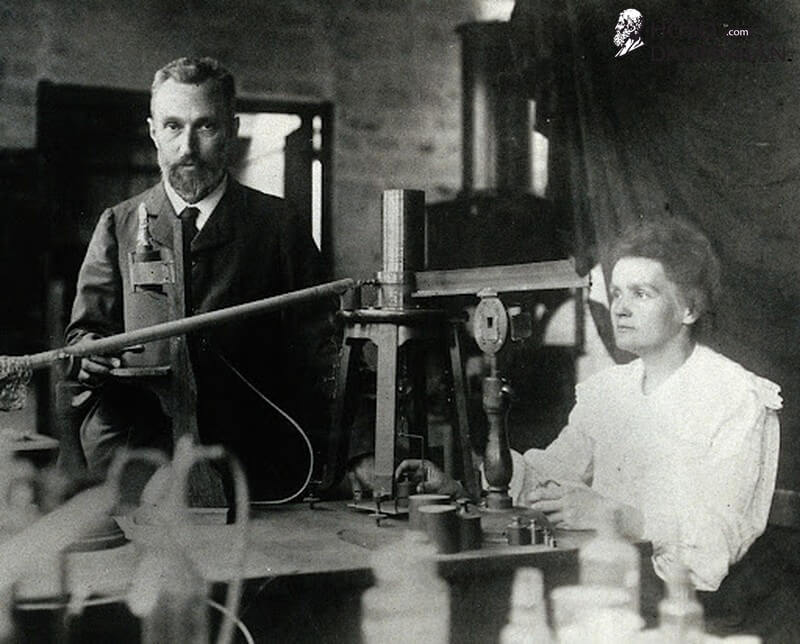 Nữ bác học đầu tiên thế giới Marie Curie: Cuộc đời là một câu chuyện thần kỳ!