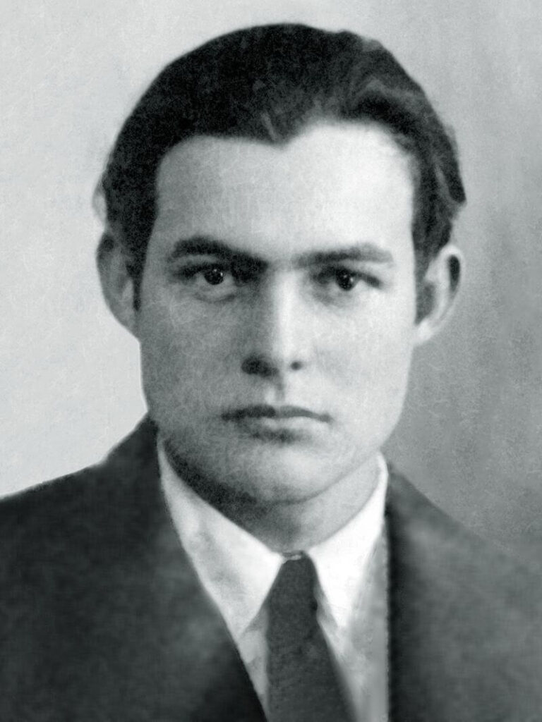 Tiểu sử Ernest Hemingway - nhà văn đọat cả giải Pulitzer và Nobel Văn học