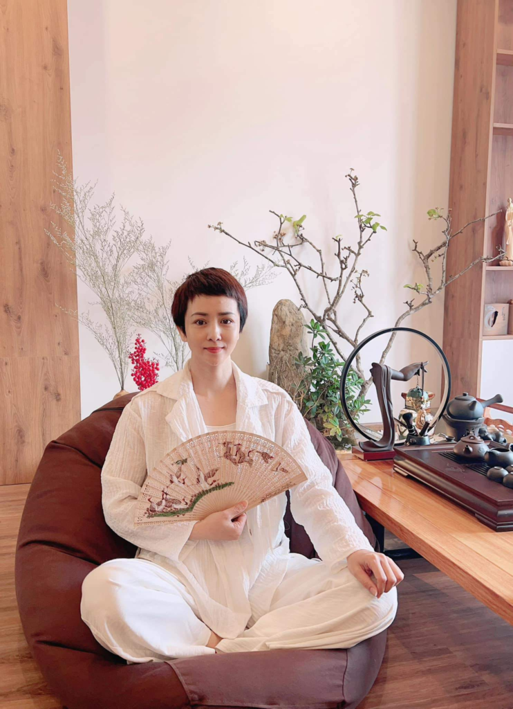 "Huyền thoại sắc đẹp Wushu" Nguyễn Thúy Hiền ở tuổi 44: Nhan sắc ngày càng mặn mà, thậm chí đẹp hơn xưa